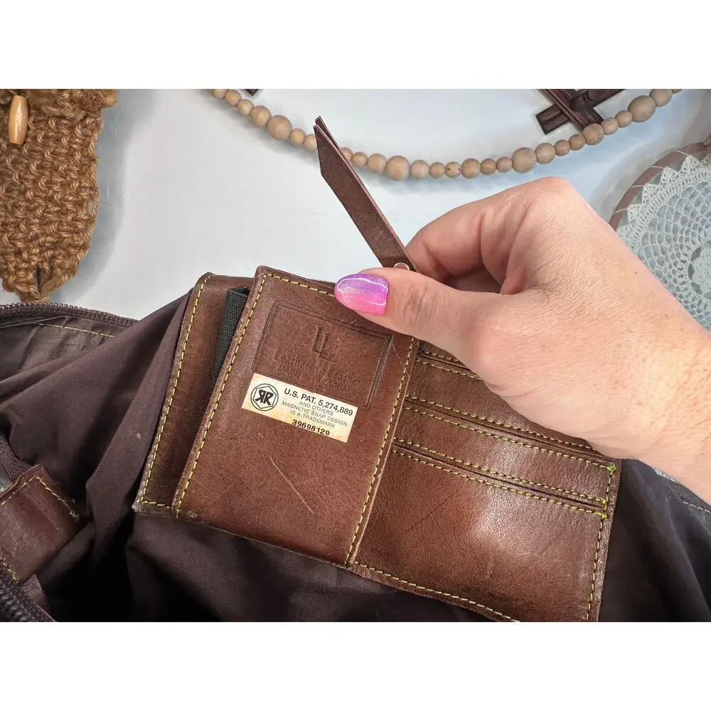 Leaders in Leather Brown Green Tooled Shoulder Bag
